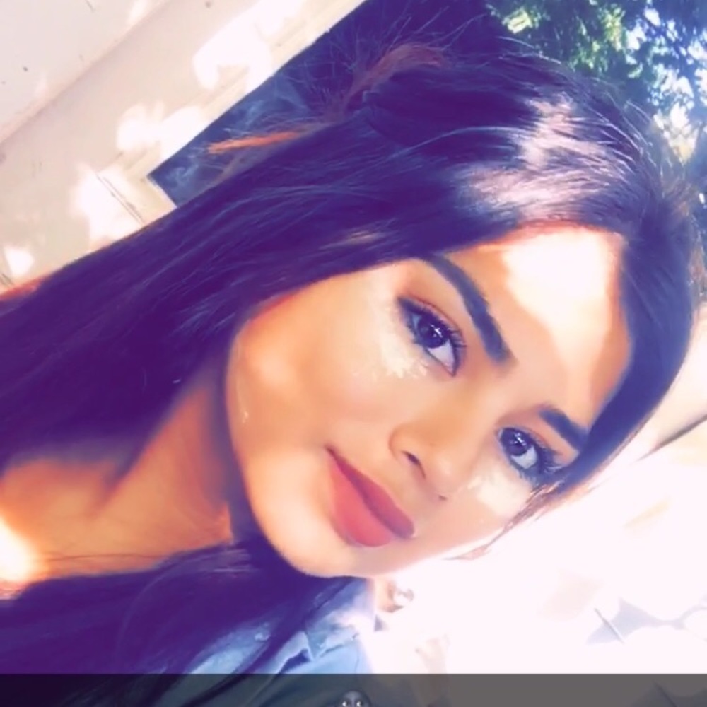 Meet your Posher, Maria